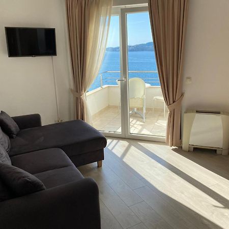 Hotel Viktorija Seget Vranjica Eksteriør billede