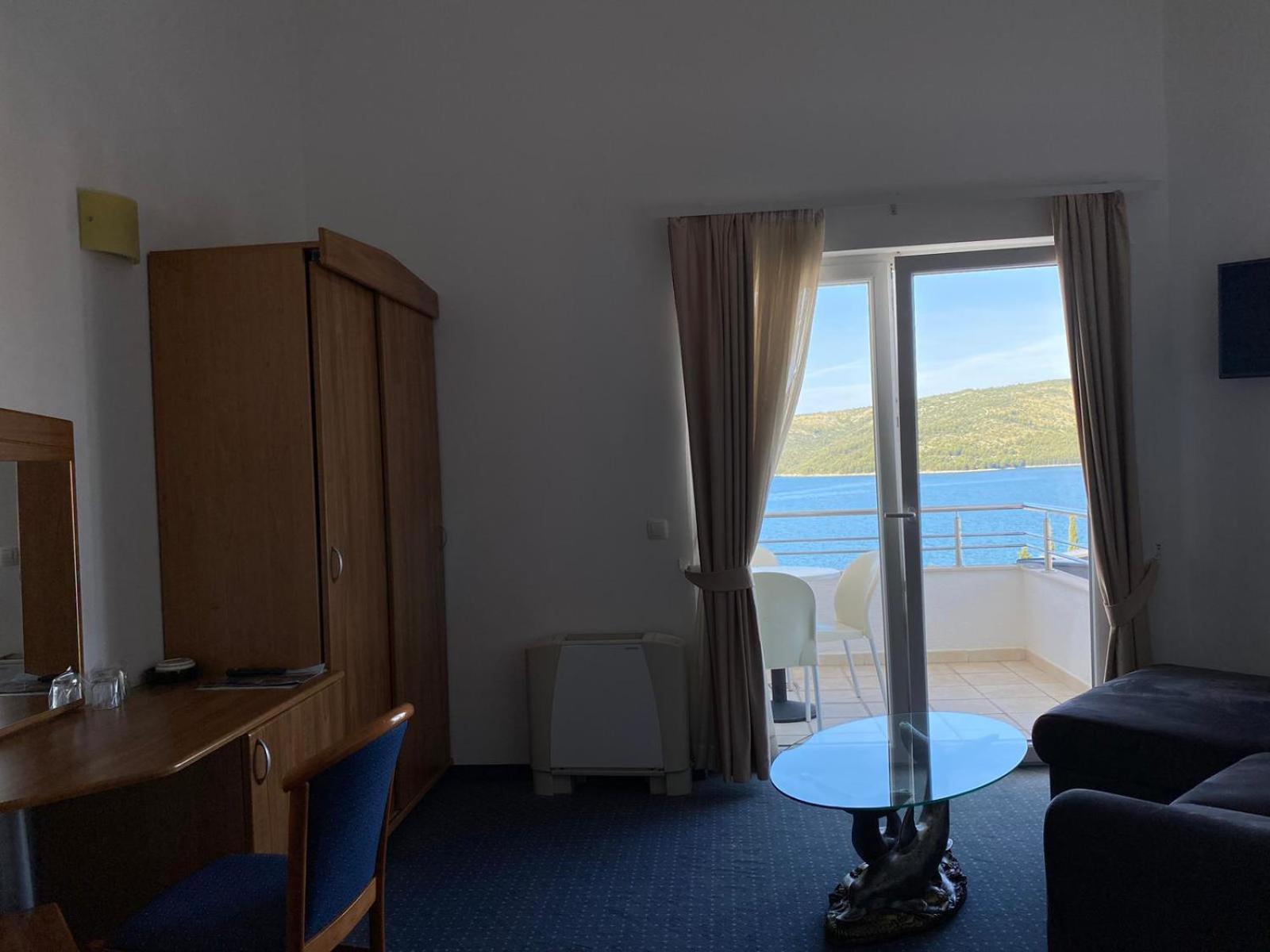 Hotel Viktorija Seget Vranjica Eksteriør billede